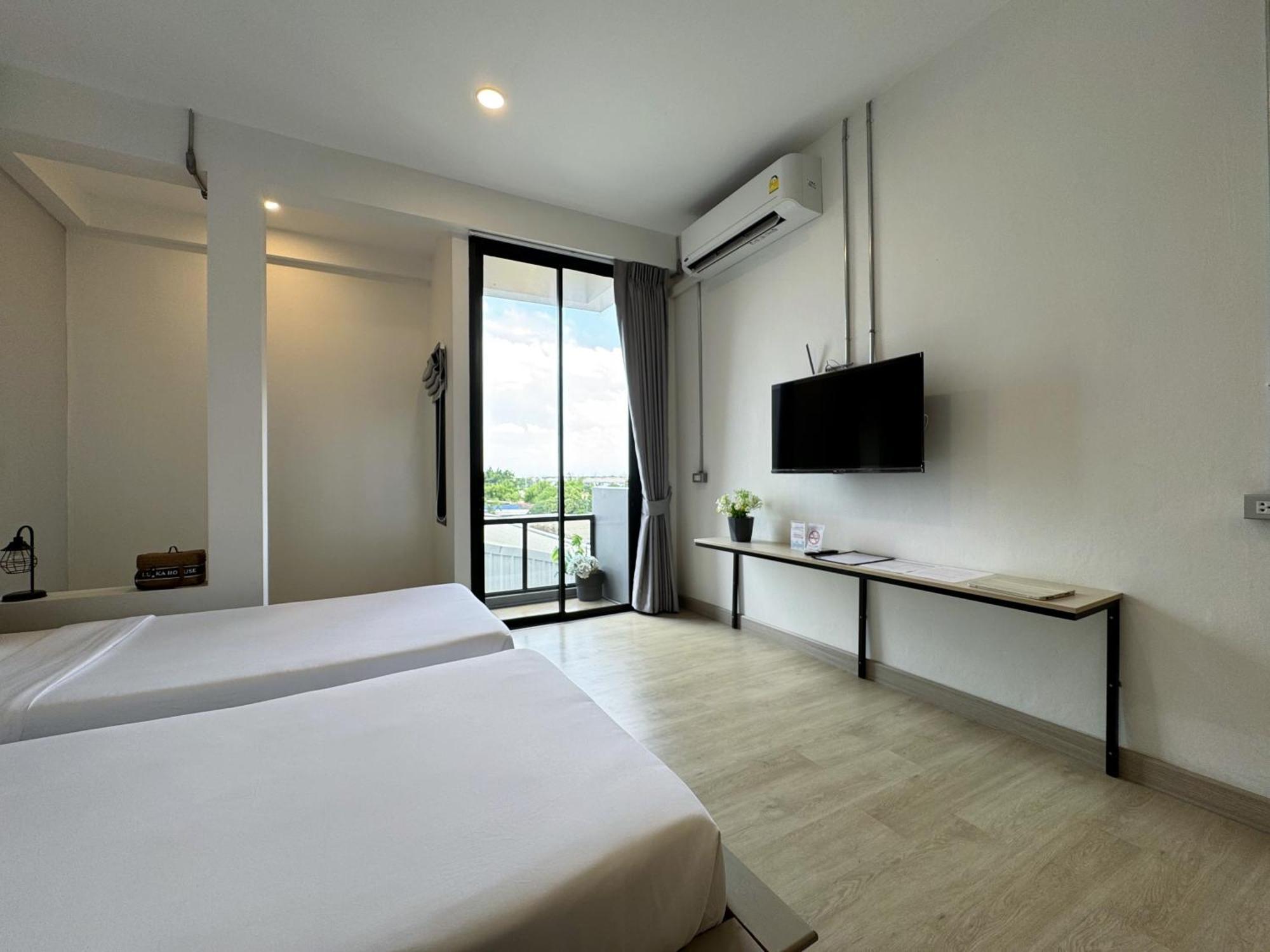 Luka House Hotel Ban Lam Luk Ka Kültér fotó