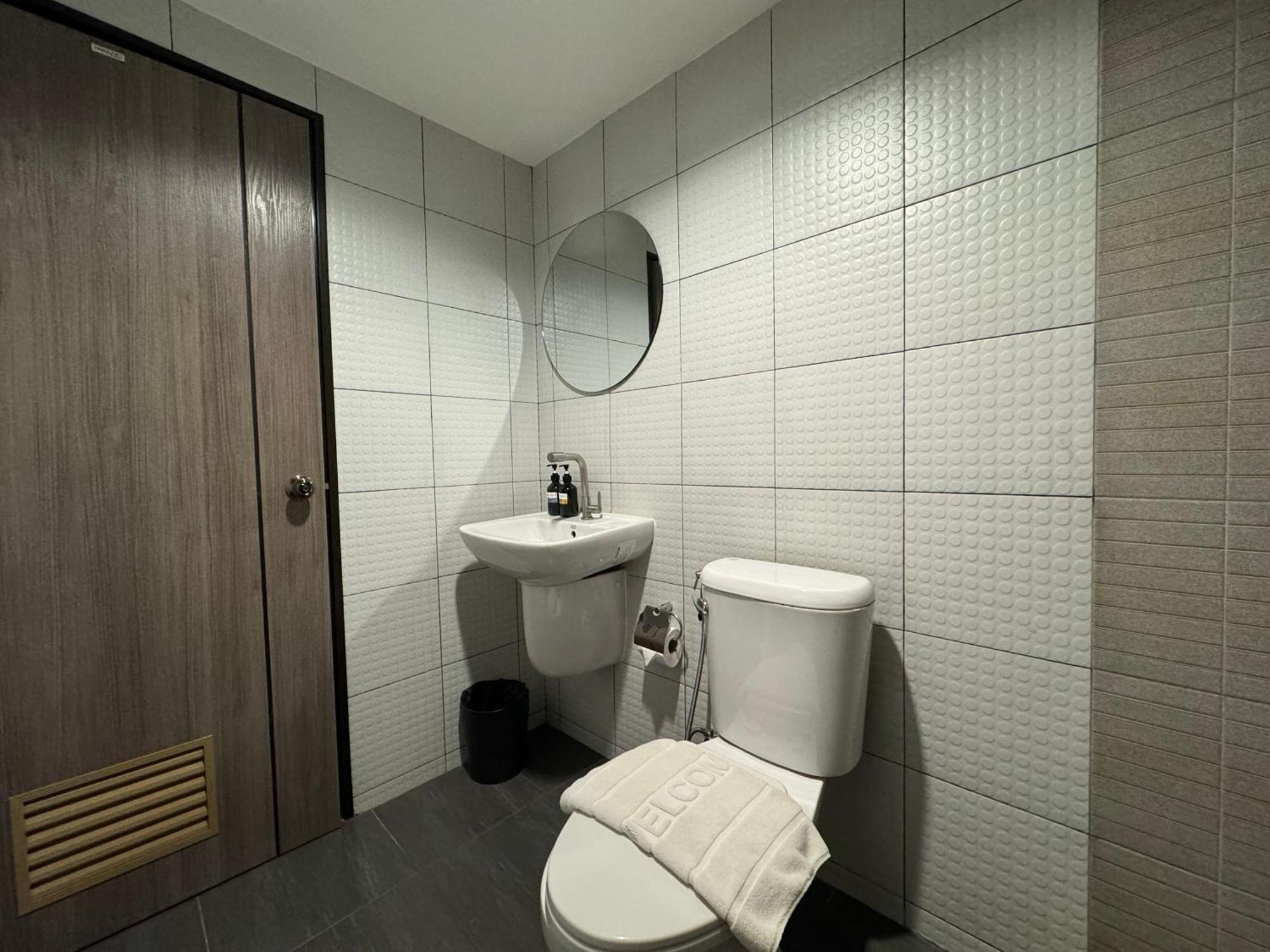 Luka House Hotel Ban Lam Luk Ka Kültér fotó